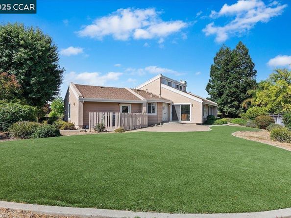 2323 Grosvenor Heights Ct, Livermore CA 94550