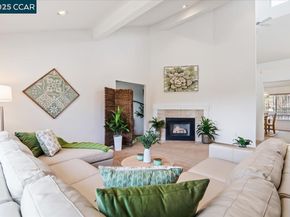 2323 Grosvenor Heights Ct, Livermore CA 94550