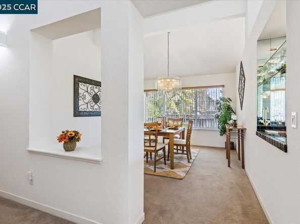 2323 Grosvenor Heights Ct, Livermore CA 94550