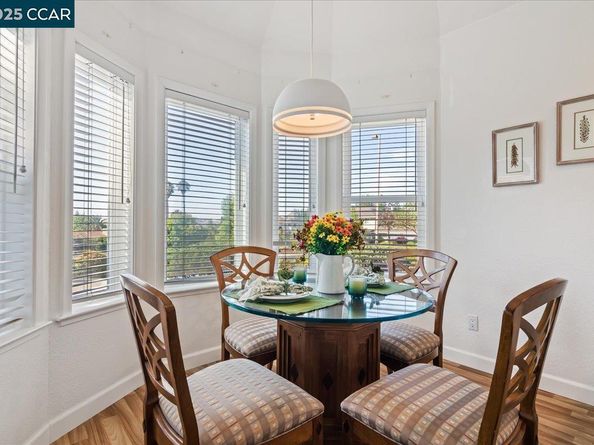 2323 Grosvenor Heights Ct, Livermore CA 94550