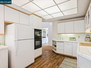 2323 Grosvenor Heights Ct, Livermore CA 94550