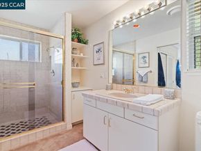 2323 Grosvenor Heights Ct, Livermore CA 94550