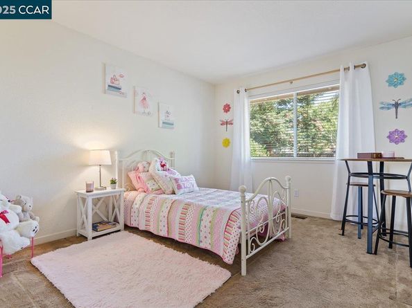 2323 Grosvenor Heights Ct, Livermore CA 94550