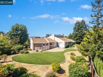 2323 Grosvenor Heights Ct