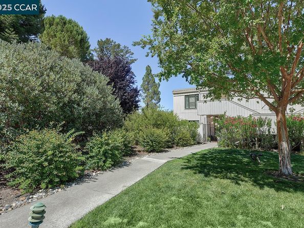 1424 Canyonwood Ct 1, Walnut Creek CA 94595
