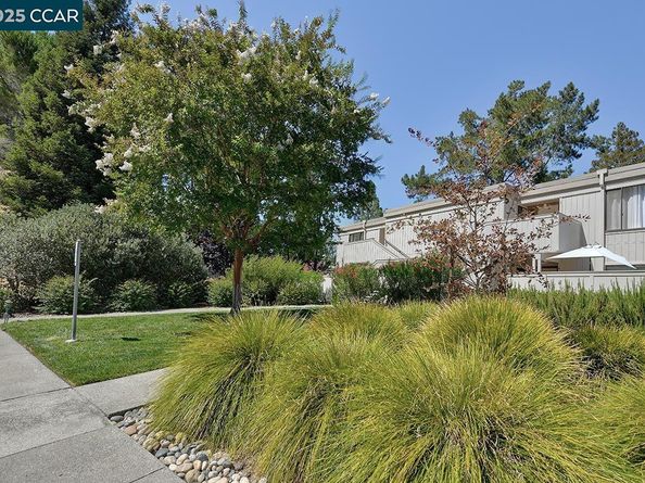 1424 Canyonwood Ct 1, Walnut Creek CA 94595