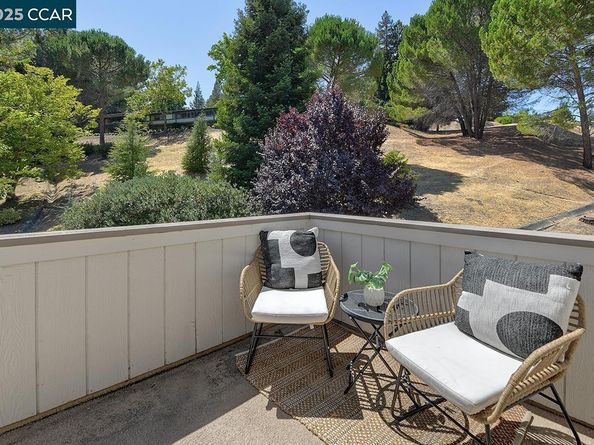 1424 Canyonwood Ct 1, Walnut Creek CA 94595