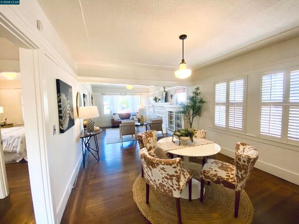 725 43rd Street, Oakland CA 94609