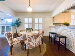 725 43rd Street, Oakland CA 94609