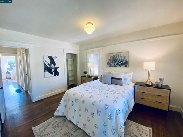 725 43rd Street, Oakland CA 94609