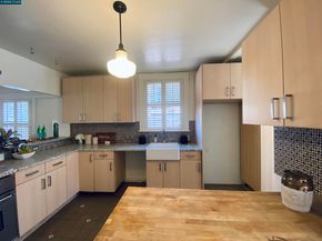 725 43rd Street, Oakland CA 94609