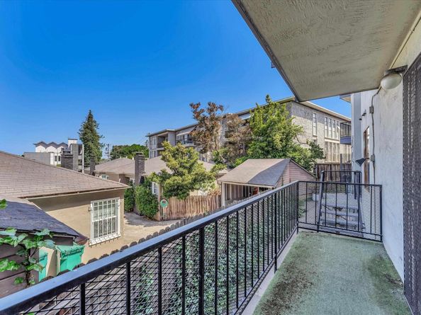 567 Oakland Ave 104, Oakland CA 94611