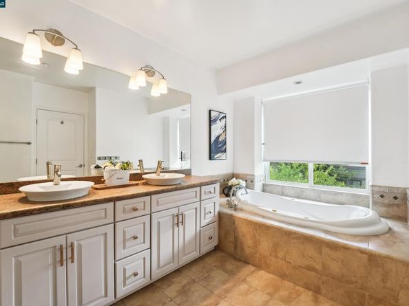 1539 Geary Rd C, Walnut Creek CA 94597