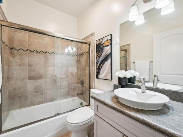 1539 Geary Rd C, Walnut Creek CA 94597