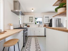 7733 Sterling Dr, Oakland CA 94605