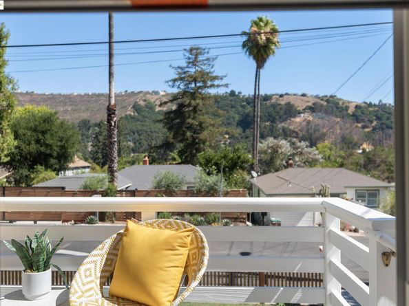 7733 Sterling Dr, Oakland CA 94605