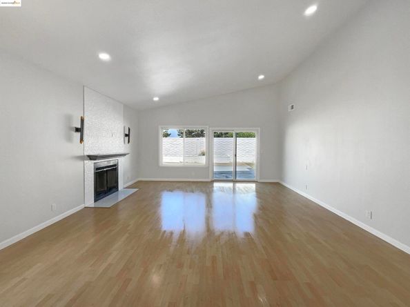 2579 Bishop Ave, Fremont CA 94536