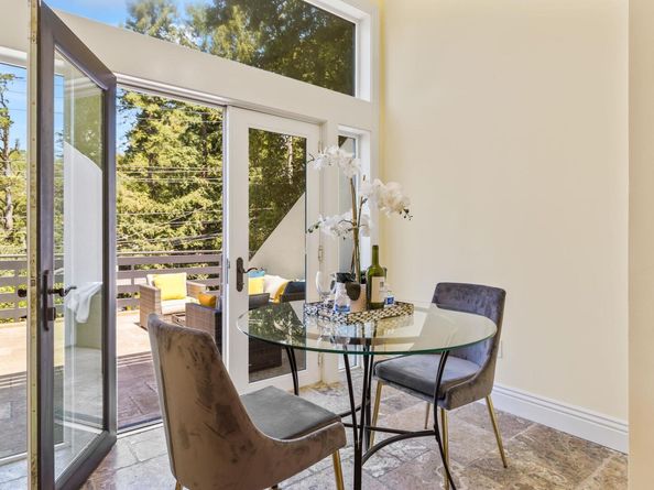 6588 Longwalk Dr, Oakland CA 94611