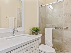 6588 Longwalk Dr, Oakland CA 94611