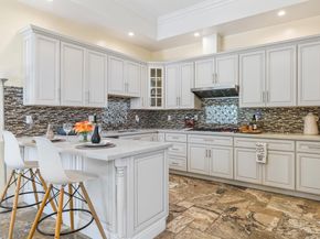 6588 Longwalk Dr, Oakland CA 94611