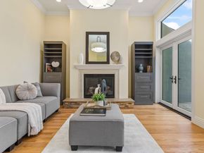 6588 Longwalk Dr, Oakland CA 94611