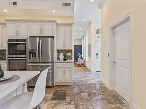 6588 Longwalk Dr, Oakland CA 94611