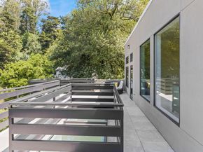 6588 Longwalk Dr, Oakland CA 94611