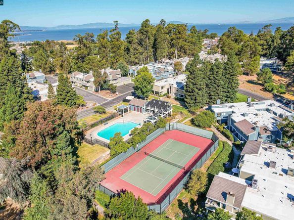 504 Athena 6, Hercules CA 94547