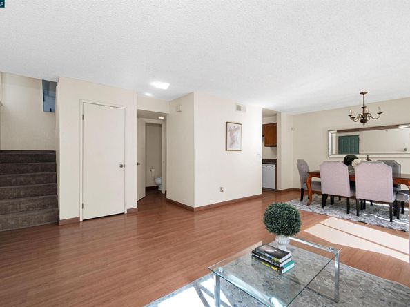 504 Athena 6, Hercules CA 94547
