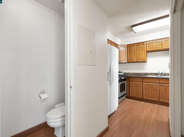 504 Athena 6, Hercules CA 94547