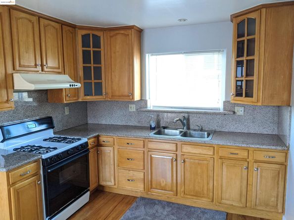 512 Central Ave, Alameda CA 94501