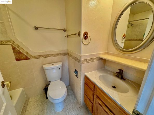 512 Central Ave, Alameda CA 94501