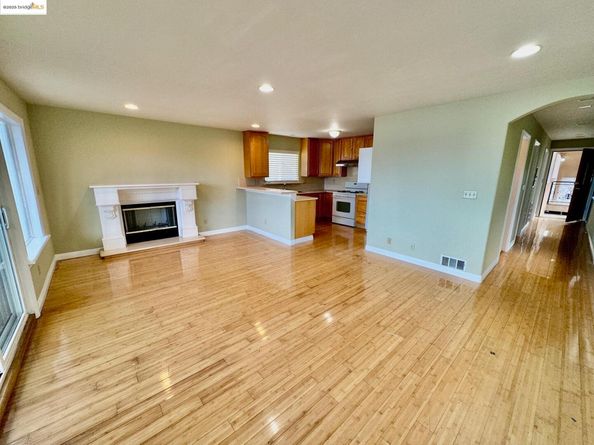 512 Central Ave, Alameda CA 94501