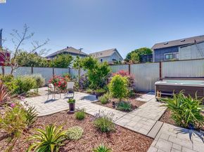 1611 15th Street, Oakland CA 94607
