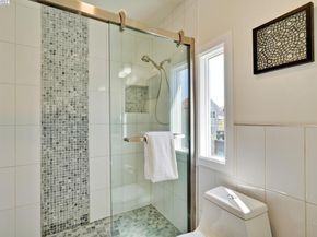 1611 15th Street, Oakland CA 94607