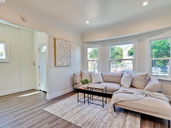 1611 15th Street, Oakland CA 94607