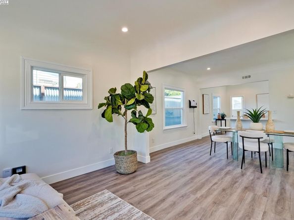 1611 15th Street, Oakland CA 94607