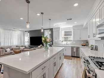 625 Delve Ct