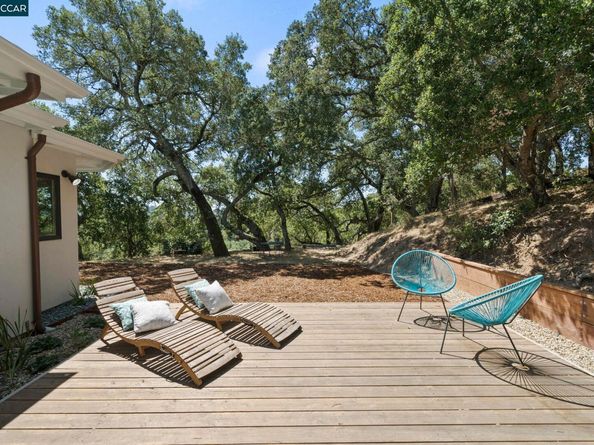 233 Melody Ln, Orinda CA 94563