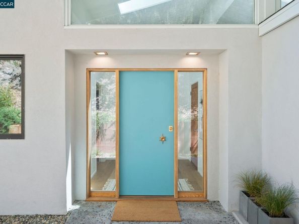 233 Melody Ln, Orinda CA 94563
