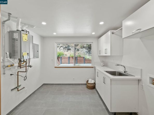 233 Melody Ln, Orinda CA 94563