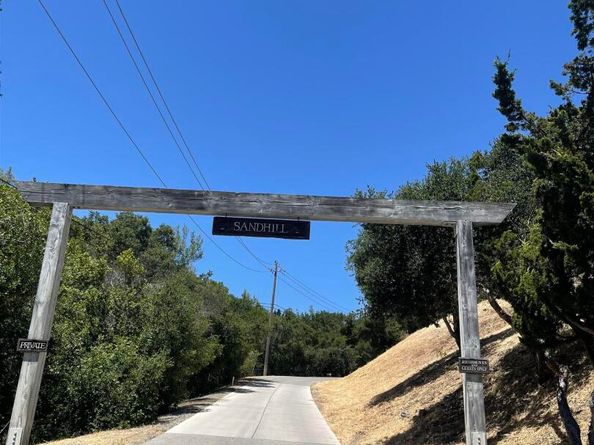 233 Melody Ln, Orinda CA 94563
