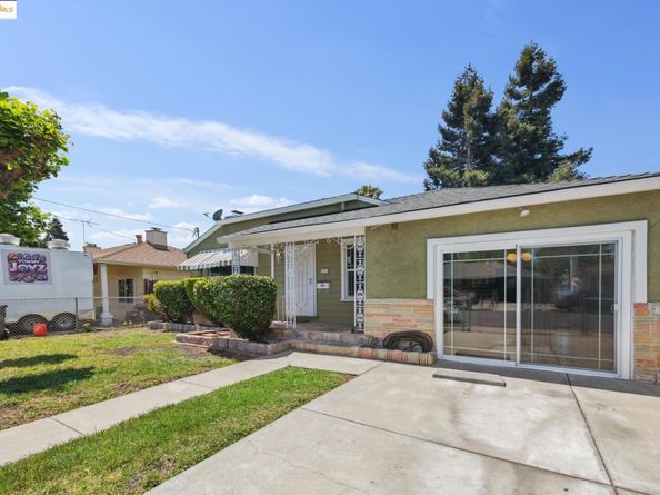 527 Capistrano Dr, Oakland CA 94603