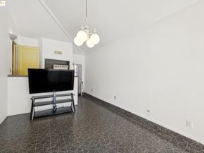 527 Capistrano Dr, Oakland CA 94603