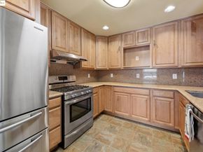 527 Capistrano Dr, Oakland CA 94603