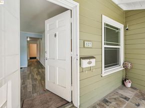 527 Capistrano Dr, Oakland CA 94603