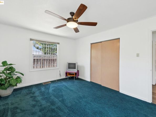 527 Capistrano Dr, Oakland CA 94603