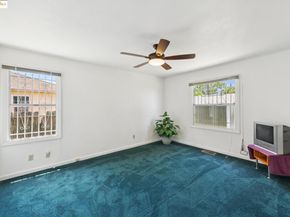 527 Capistrano Dr, Oakland CA 94603