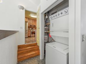 527 Capistrano Dr, Oakland CA 94603