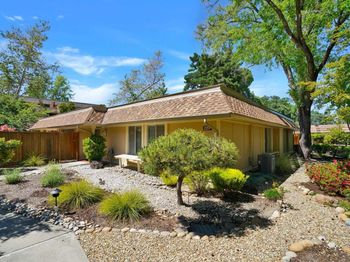 2217 Ptarmigan Dr